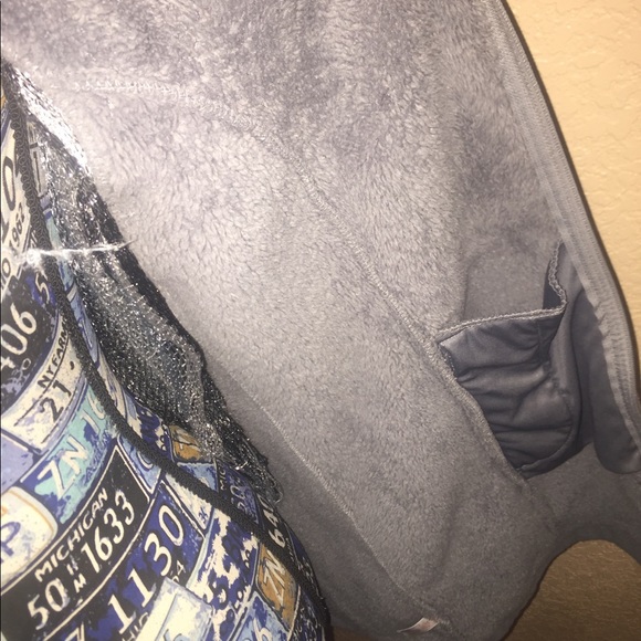 Coat - Picture 4 of 7